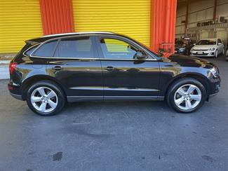 2010 Audi Q5 - Thumbnail