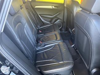 2010 Audi Q5 - Thumbnail