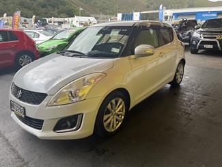 2014 Suzuki Swift - Thumbnail