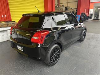 2024 Suzuki Swift - Thumbnail
