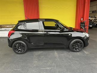 2024 Suzuki Swift - Thumbnail