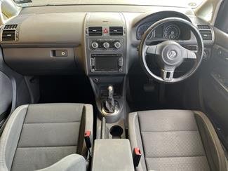 2011 Volkswagen Touran - Thumbnail