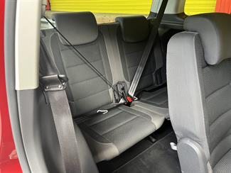 2011 Volkswagen Touran - Thumbnail