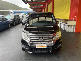 2012 Honda STEPWAGON - Thumbnail