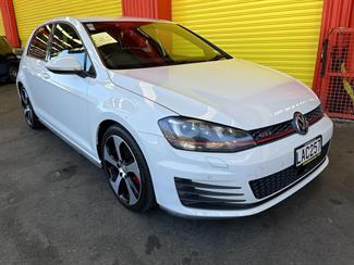 2014 Volkswagen Golf - Thumbnail