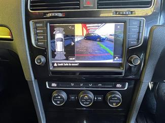 2014 Volkswagen Golf - Thumbnail