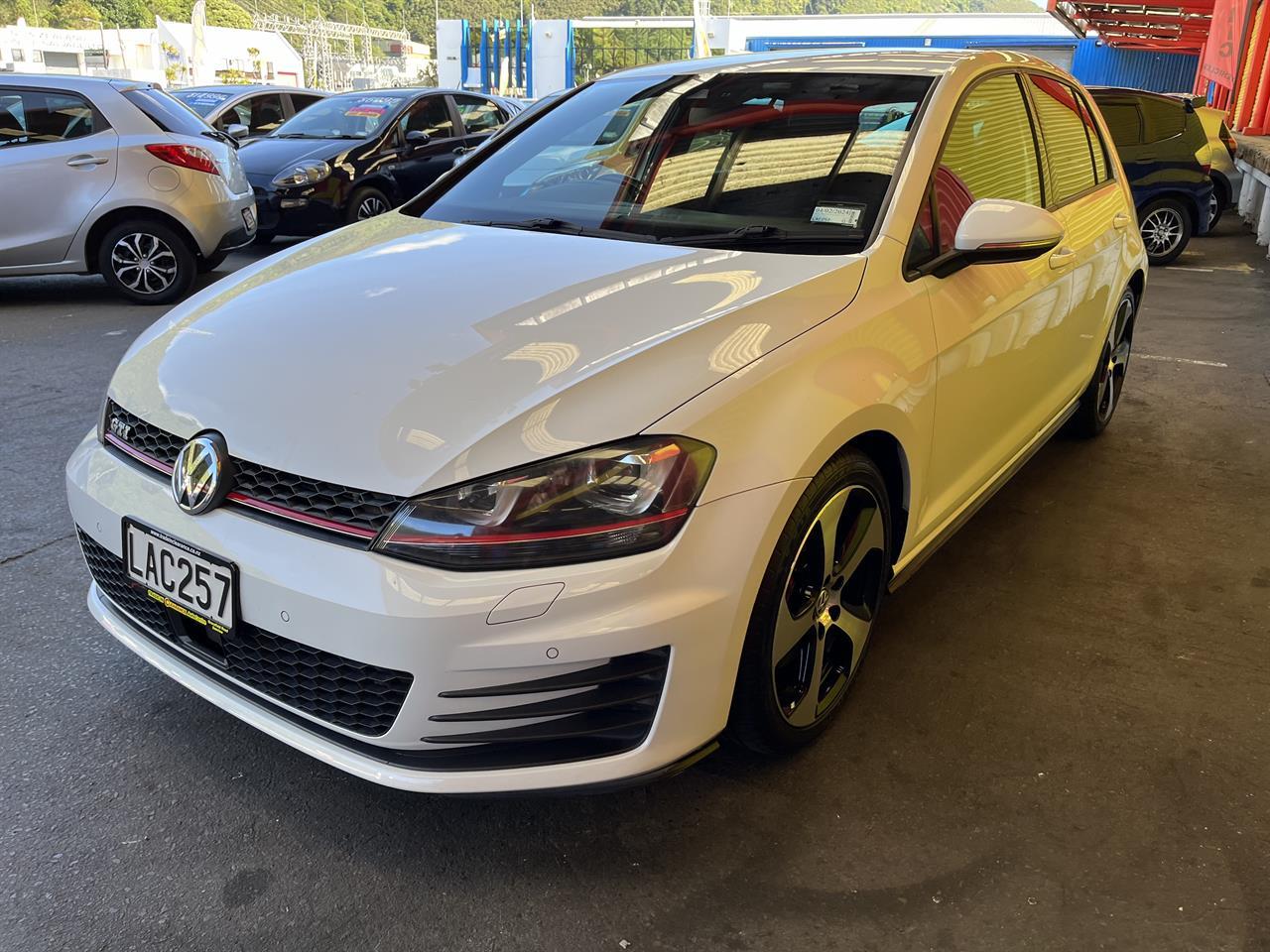 2014 Volkswagen Golf