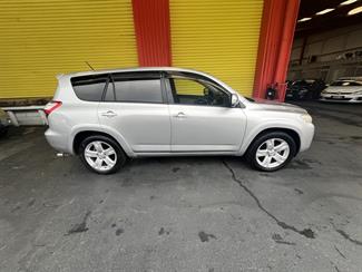 2009 Toyota Vanguard - Thumbnail