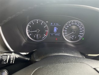 2019 Hyundai Santa Fe - Thumbnail