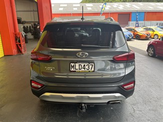 2019 Hyundai Santa Fe - Thumbnail