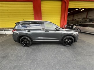 2019 Hyundai Santa Fe - Thumbnail