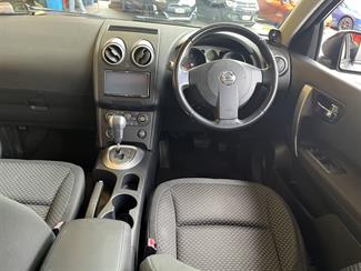 2010 Nissan Dualis - Thumbnail