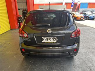 2010 Nissan Dualis - Thumbnail