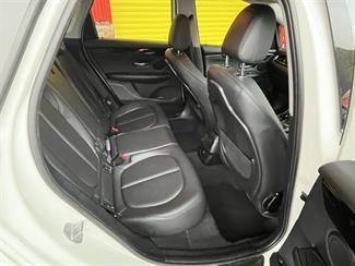 2015 BMW 2 Series - Thumbnail
