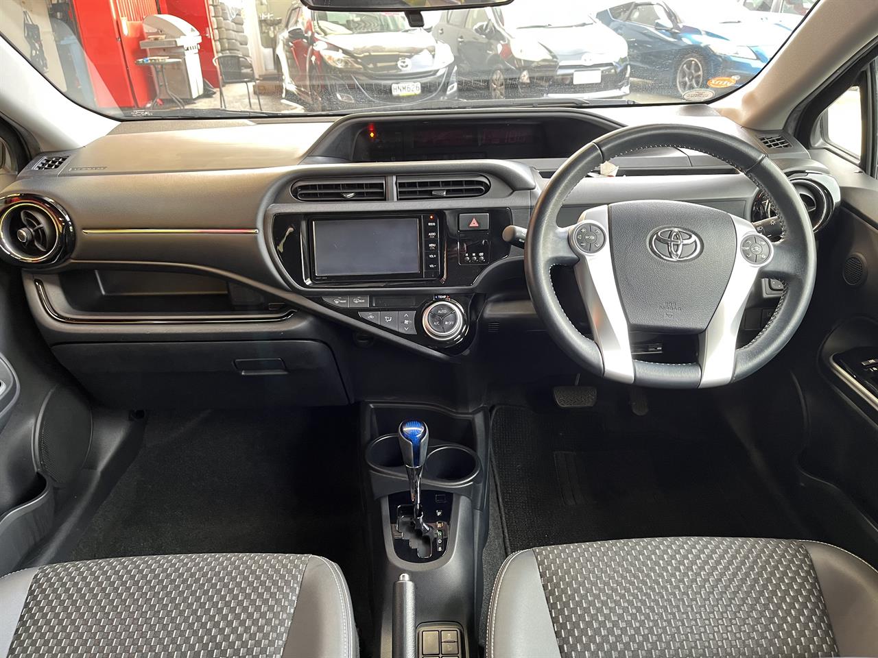 2016 Toyota AQUA
