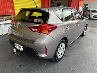 2013 Toyota Corolla - Thumbnail