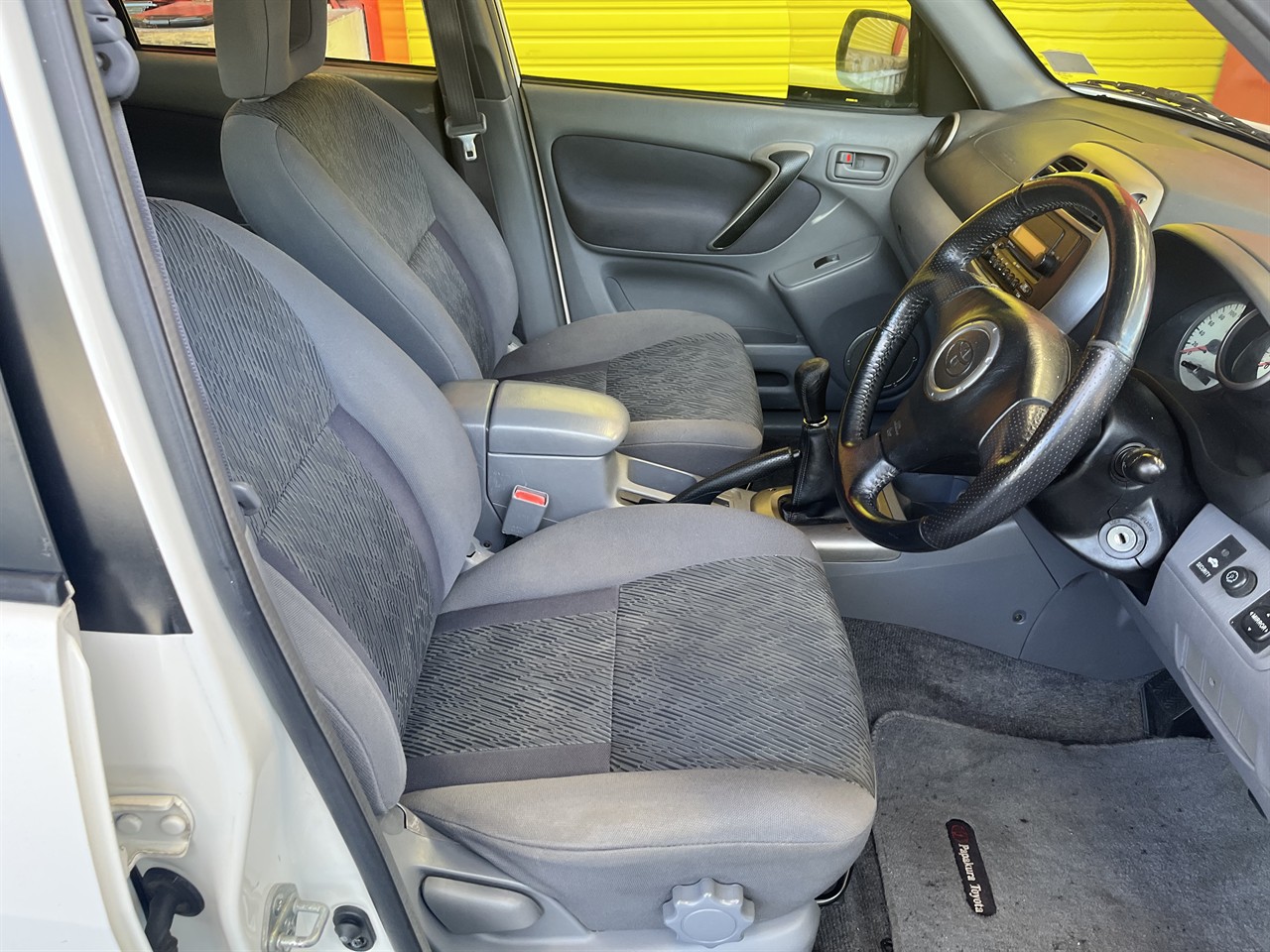 2001 Toyota RAV4