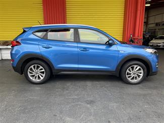 2016 Hyundai TUCSON - Thumbnail