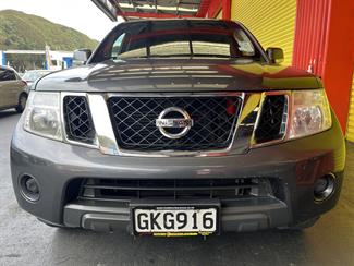 2012 Nissan Navara - Thumbnail