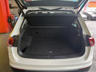 2016 Volkswagen Tiguan - Thumbnail