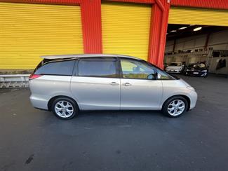 2006 Toyota Estima - Thumbnail