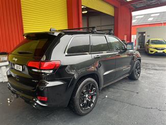 2015 Jeep Grand Cherokee - Thumbnail