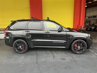 2015 Jeep Grand Cherokee - Thumbnail