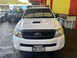 2010 Toyota Hilux - Thumbnail