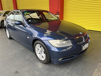 2005 BMW 323I