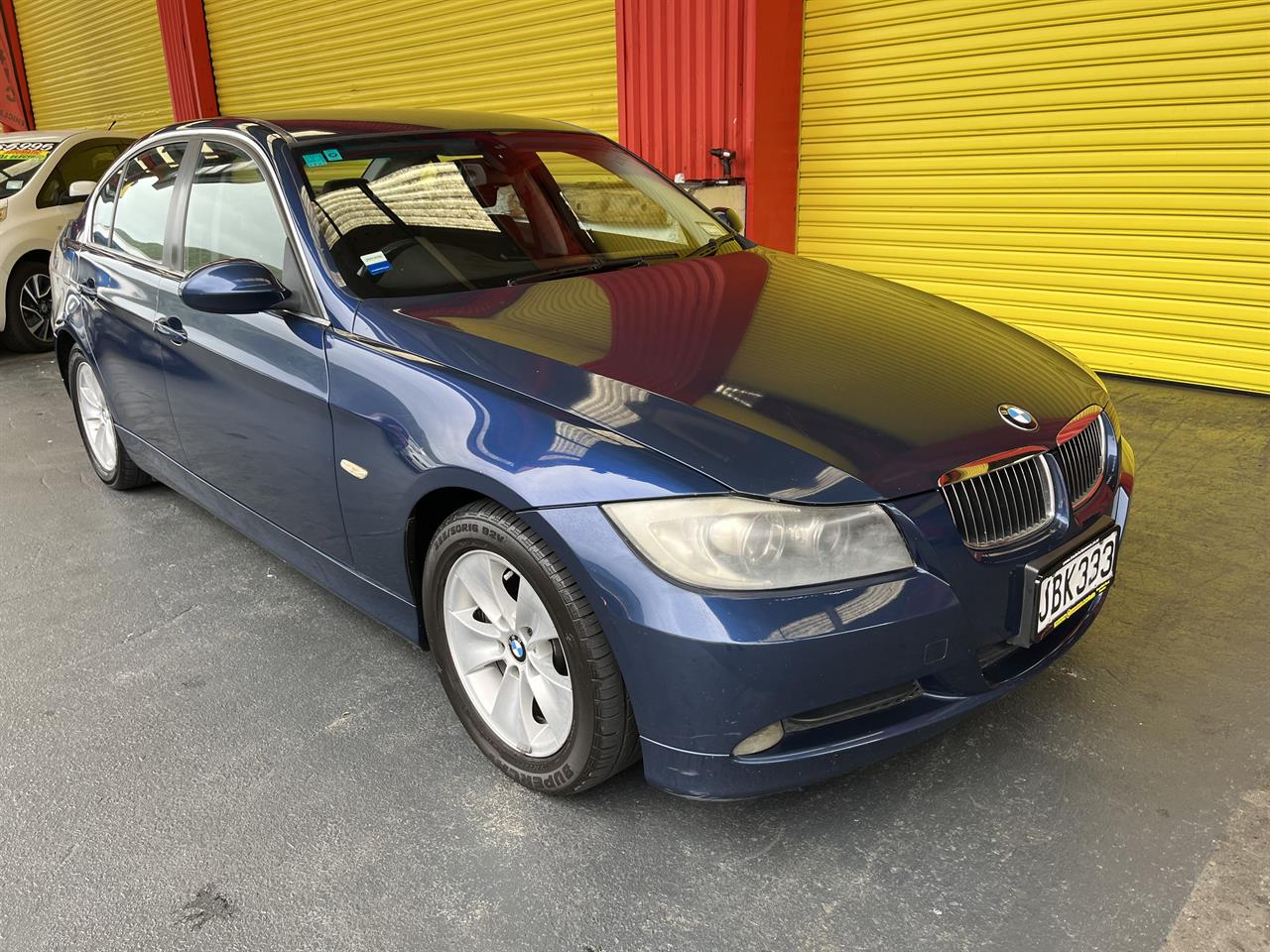 2005 BMW 323I