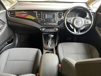 2014 Kia Carens - Thumbnail