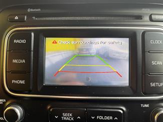 2014 Kia Carens - Thumbnail