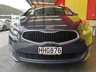 2014 Kia Carens - Thumbnail