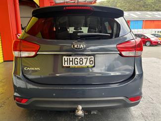 2014 Kia Carens - Thumbnail
