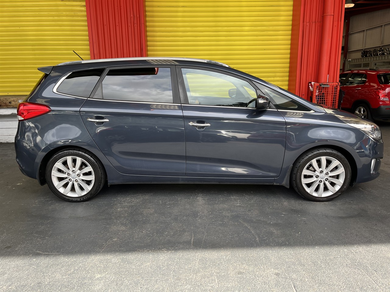 2014 Kia Carens