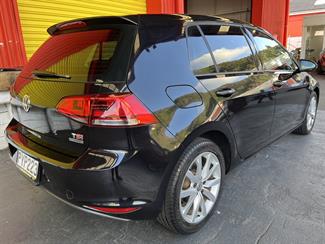 2013 Volkswagen Golf - Thumbnail