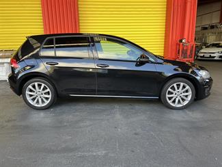 2013 Volkswagen Golf - Thumbnail