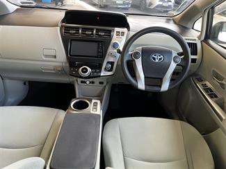 2012 Toyota Prius - Thumbnail
