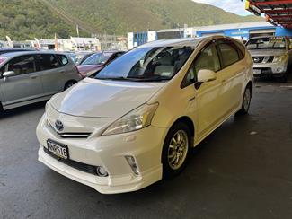 2012 Toyota Prius - Thumbnail