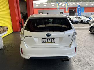 2012 Toyota Prius - Thumbnail